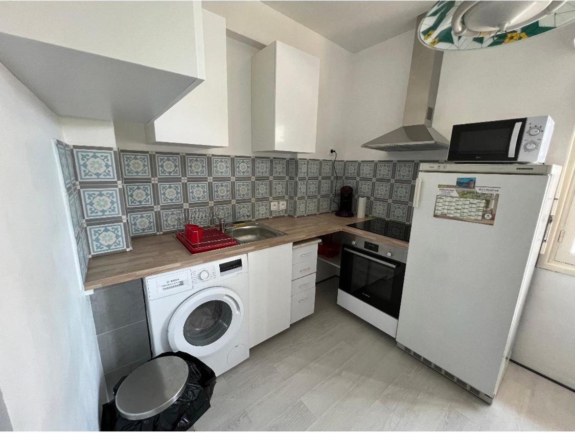 Appartement Proche Gare Routiere Мантон Екстер'єр фото
